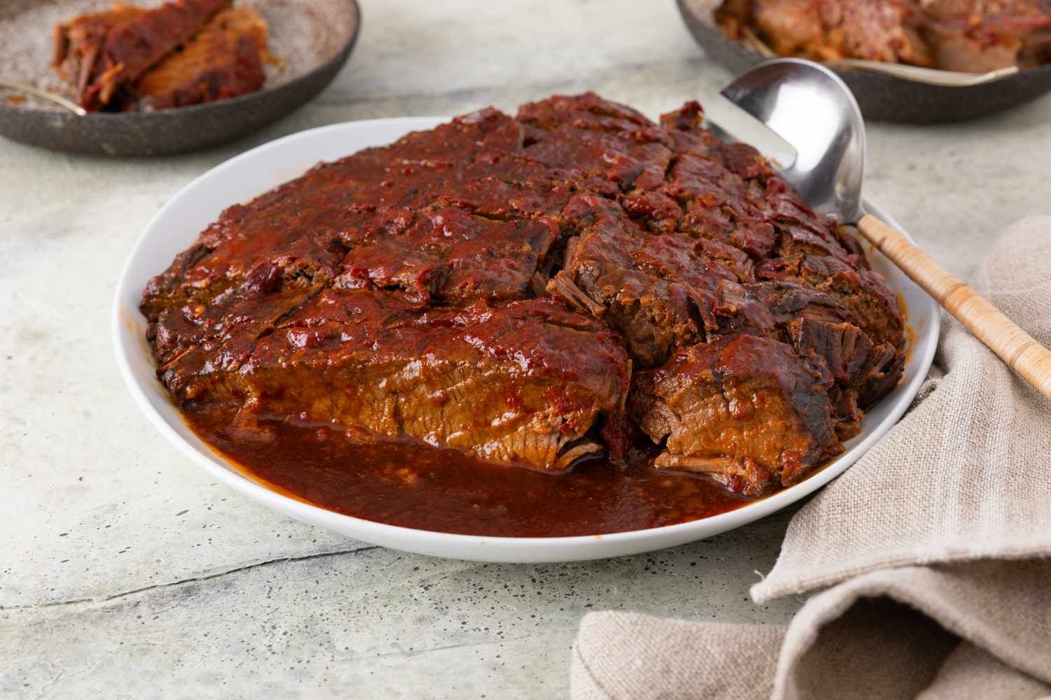 Cette recette de poitrine de bœuf à 3 ingrédients est la seule que je prépare jamais.