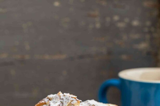 Croissants aux Amandes