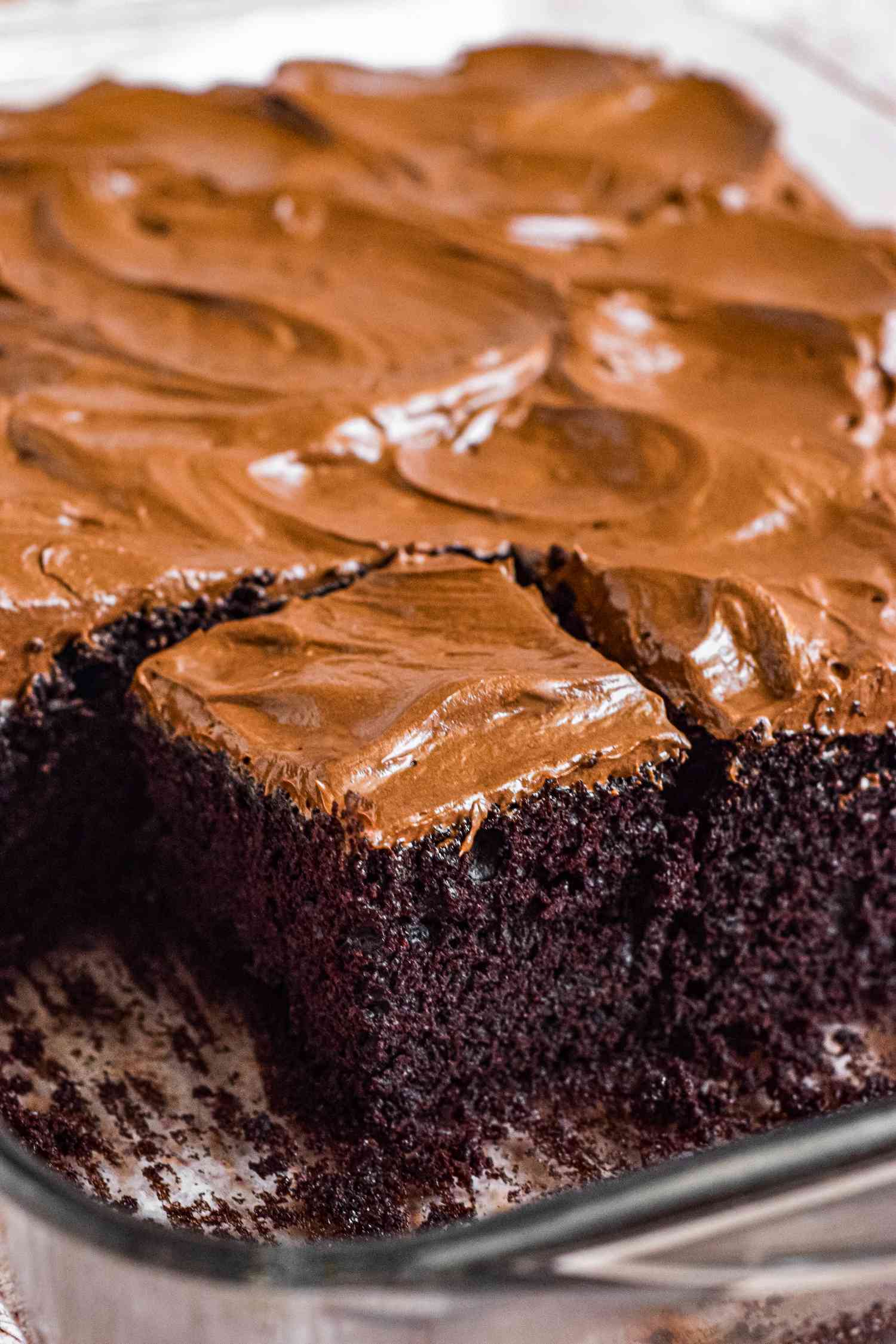 Gâteau en plaque au chocolat et à la mayonnaise