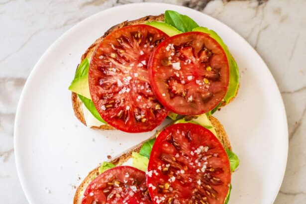 Mon sandwich à la tomate préféré se prépare en 3 minutes.